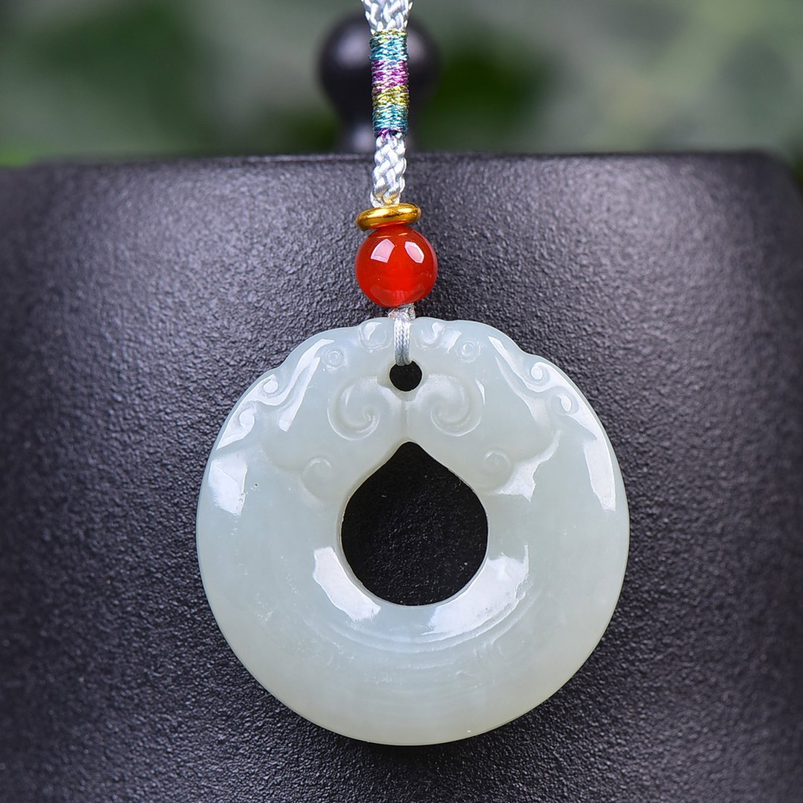 An Exquisite White Jade Dragon Pattern Pendant - 4