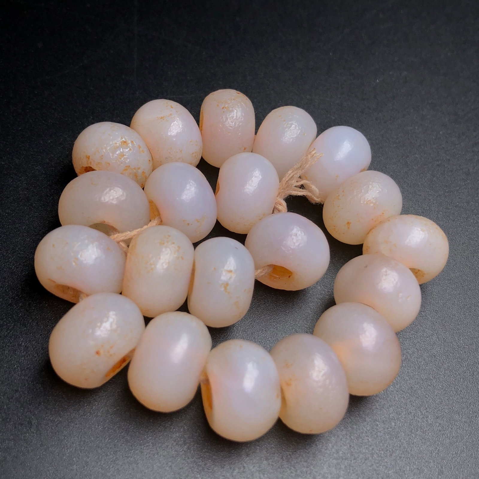 A Precious Agate Bracelets - 2