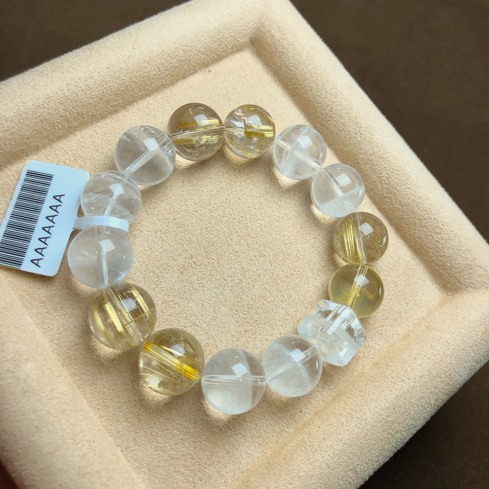 An Exquisite Crystal Bracelet - 2