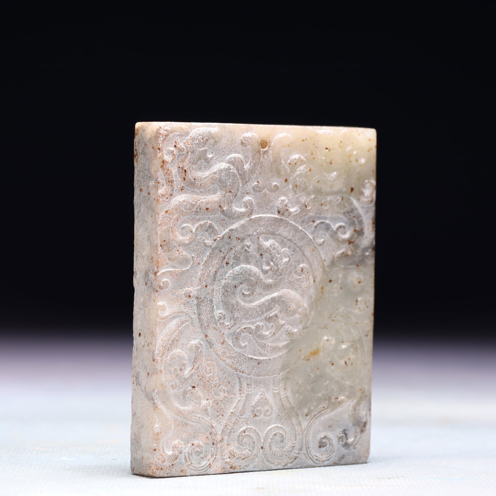 An Exquisite White Jade Dragon Pattern Pendant - 3