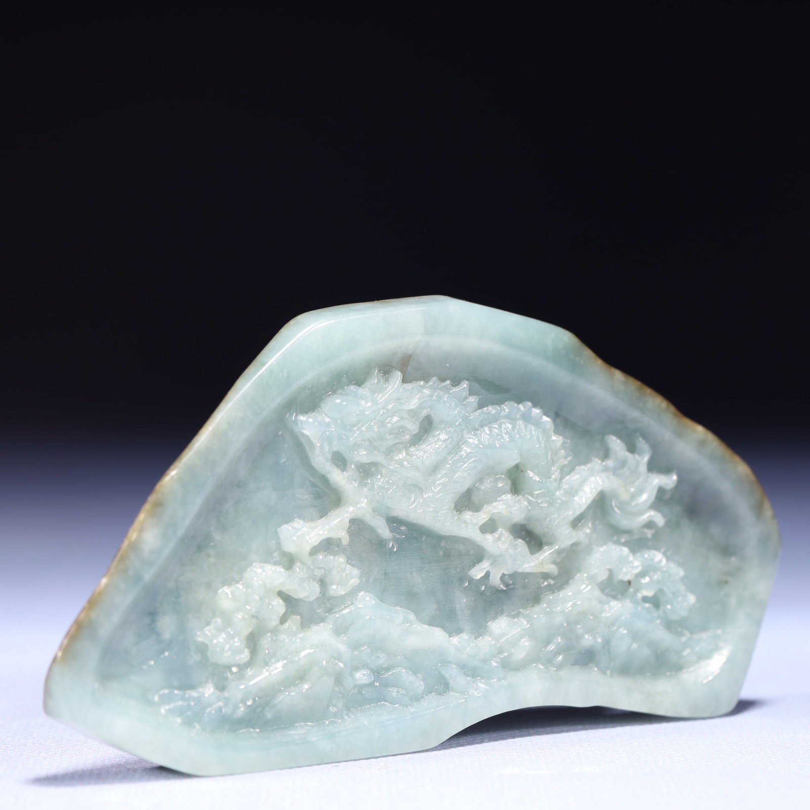 An Exquisite Jadeite Dragon Pattern Pendant - 5