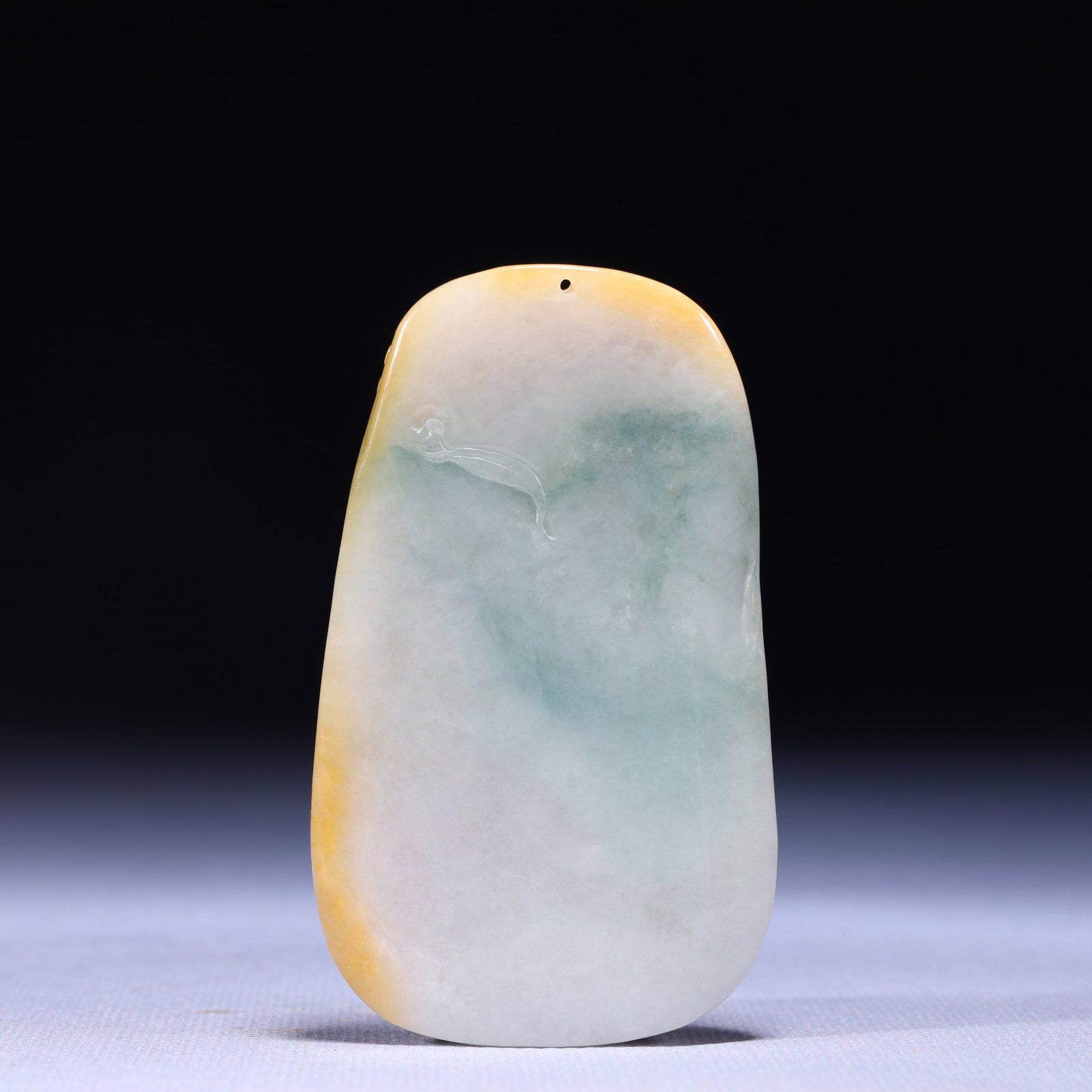 An Exquisite Jadeite Dragon Pattern Pendant - 4