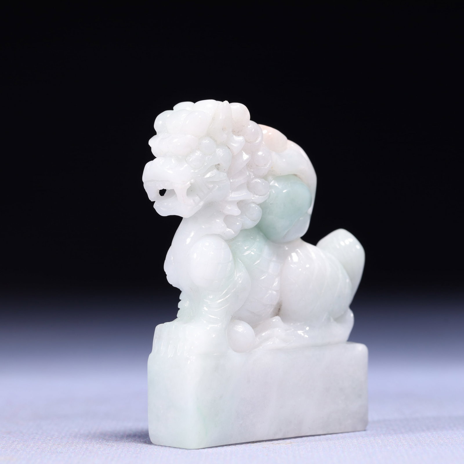 An Exquisite Jadeite Lion Pattern Seal - 2