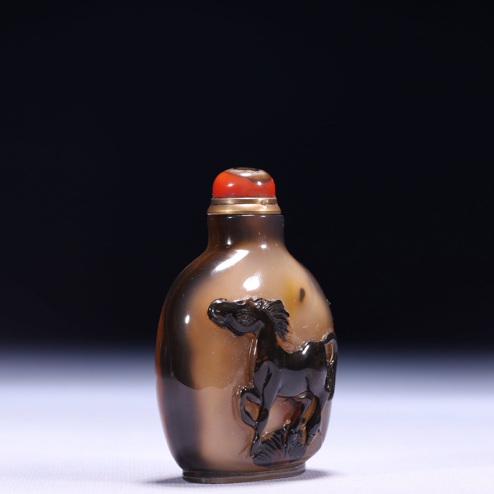 An Exquisite Agate Horse Pattern Snuff Bottle - 3