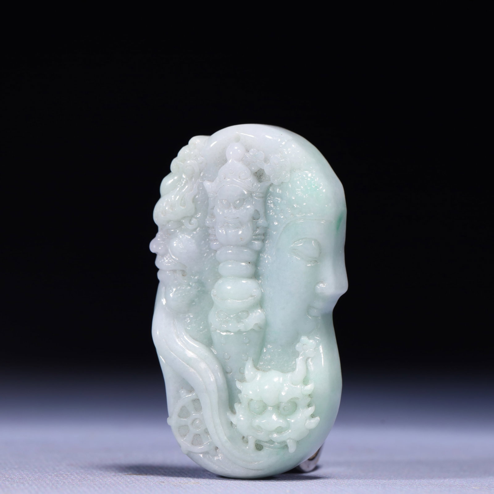 An Exquisite Jadeite Buddha Statue Pattern Pendant - 2