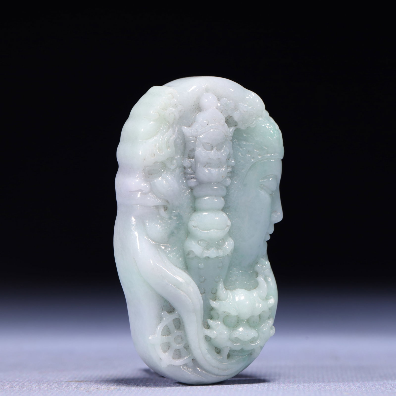 An Exquisite Jadeite Buddha Statue Pattern Pendant - 3