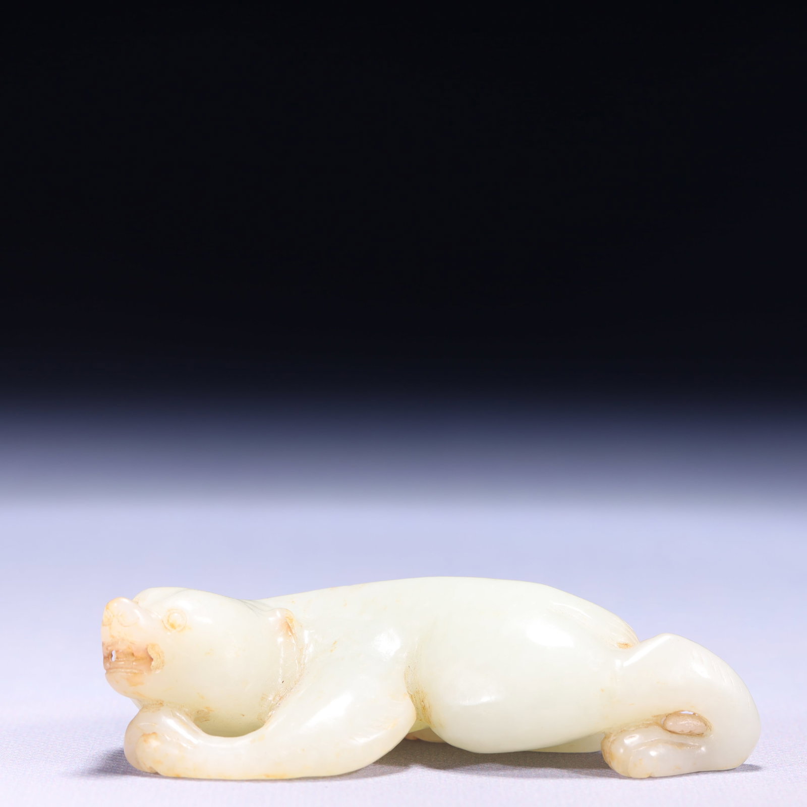 An Exquisite White Jade Bear Ornament: An Exquisite White Jade Bear Ornament,Qing Dynasty,China,Size:3.5inx1.8inx1in,Weight:117g 白玉熊摆件,中国清代