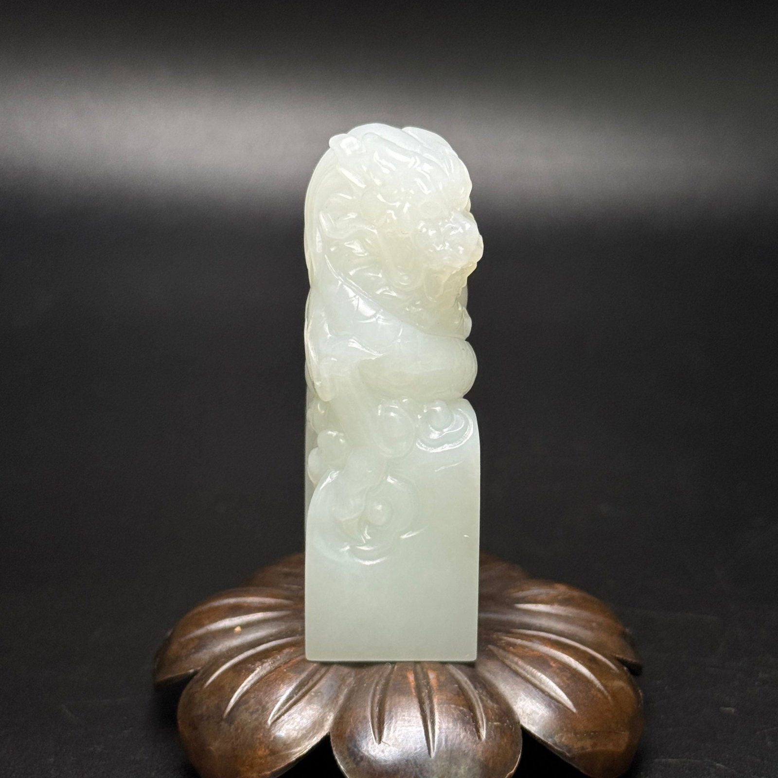 An Exquisite White Jade Dragon Pattern Seal - 2