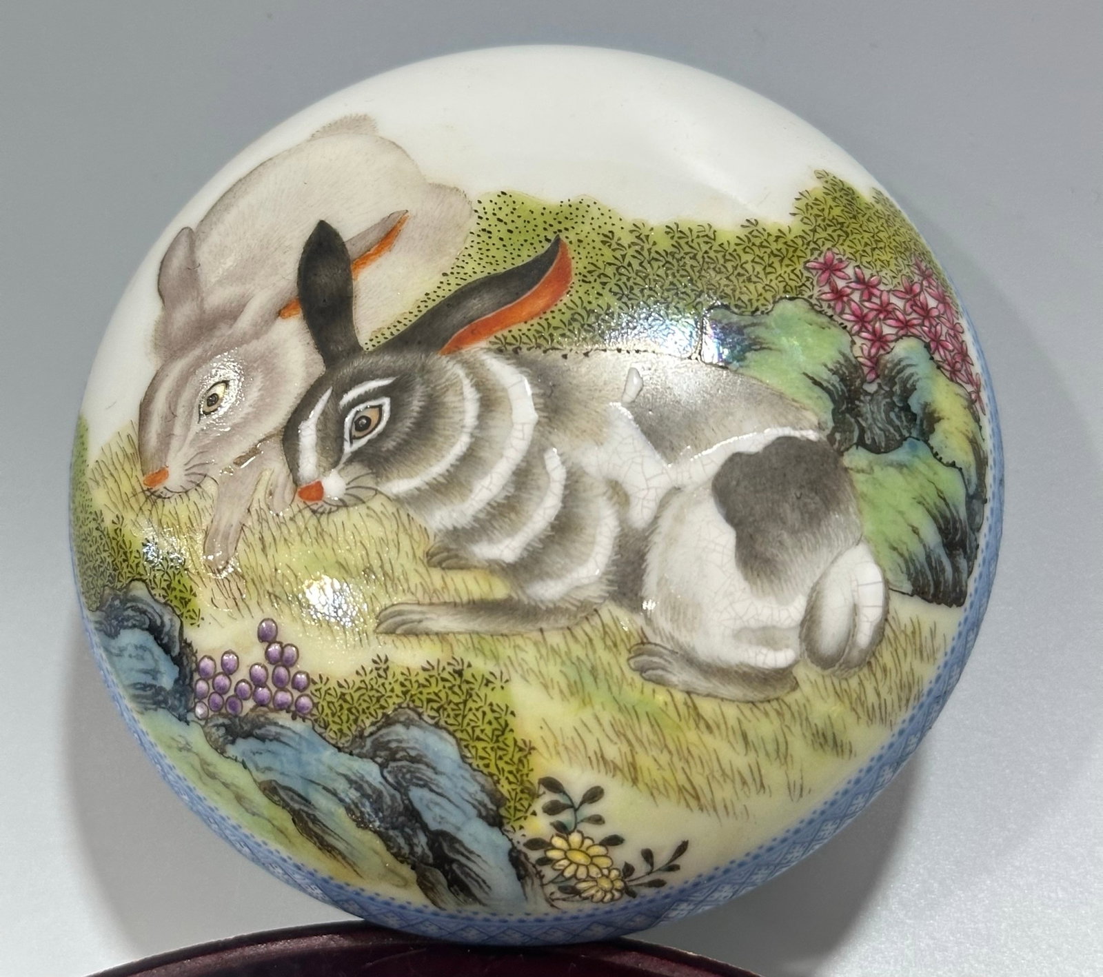 An Exquisite Enamel Rabbit Pattern Box with Cover - 3