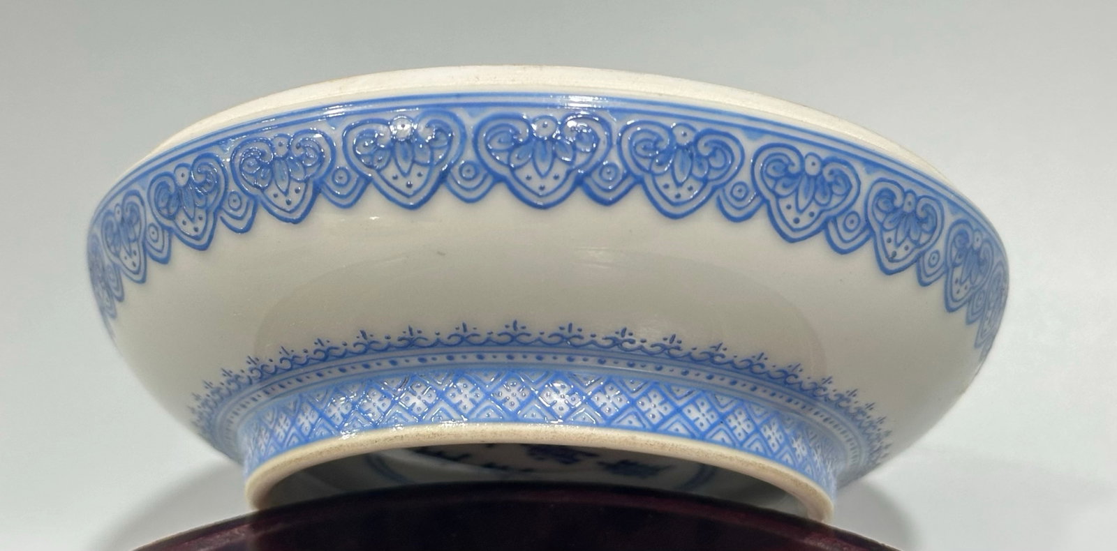 An Exquisite Enamel Rabbit Pattern Box with Cover - 5