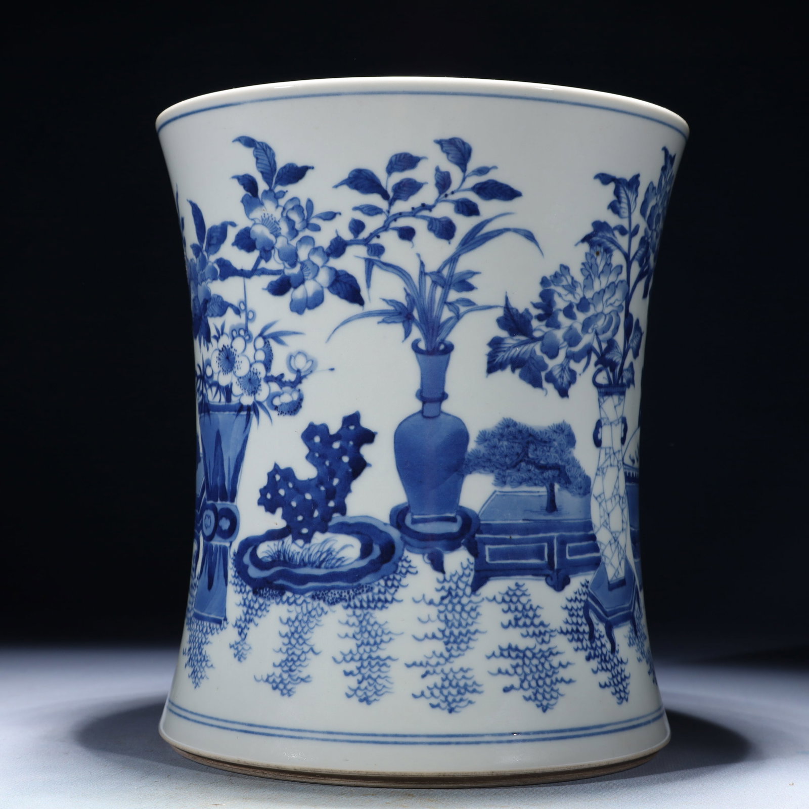 An Exquisite Blue and White Flower Pattern Brush Pot (1 of 10)