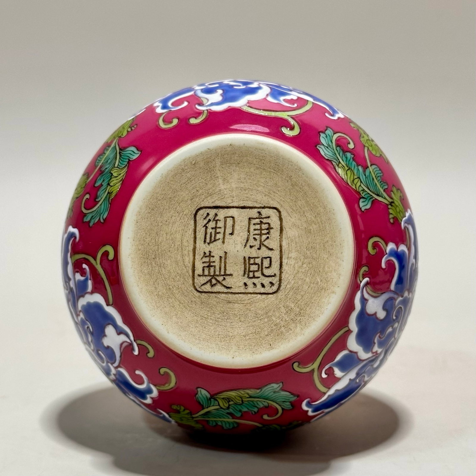 An Exquisite Ruby Red-Glazed Flower Pattern Vase - 6