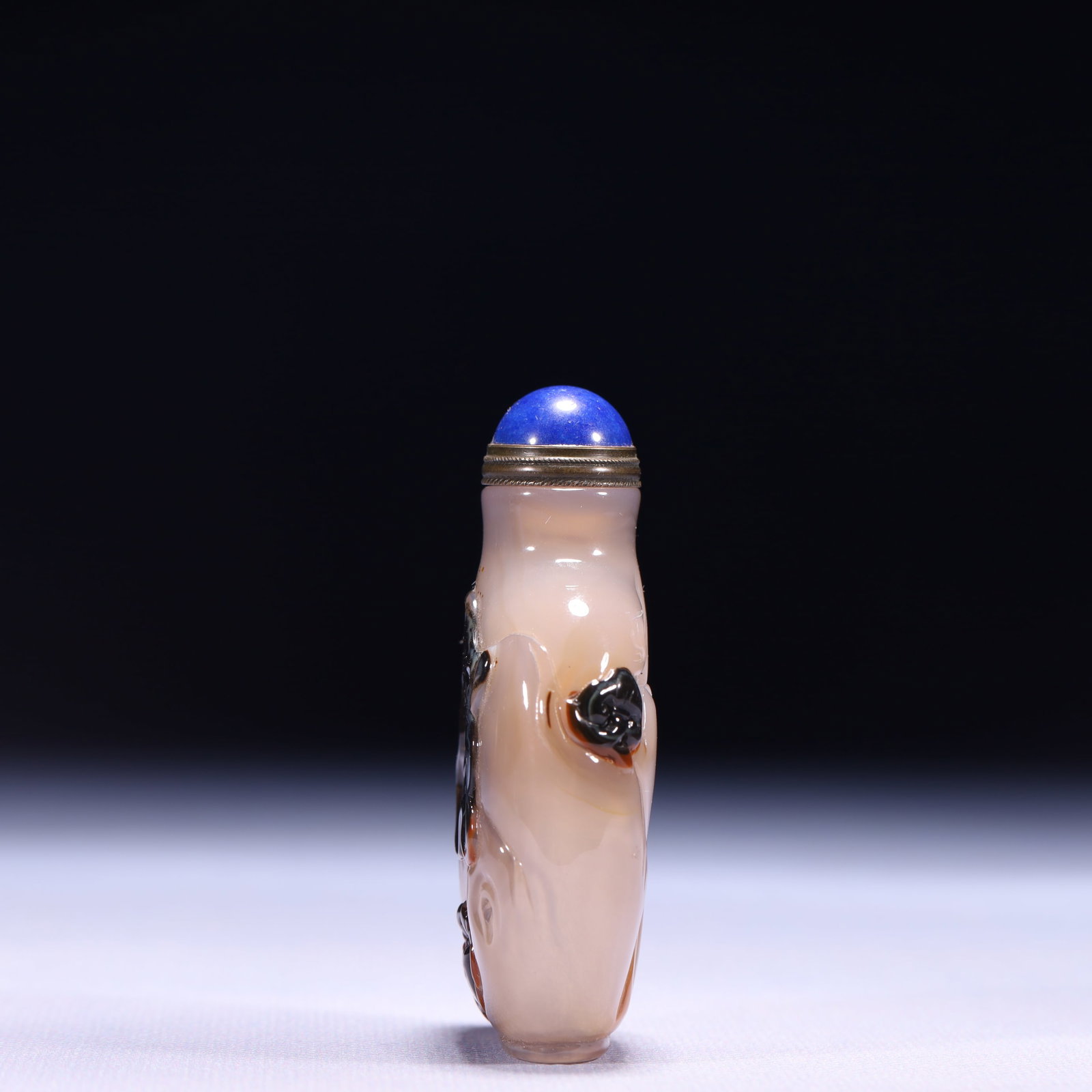 An Exquisite Agate Lotus Pattern Snuff Bottle - 4