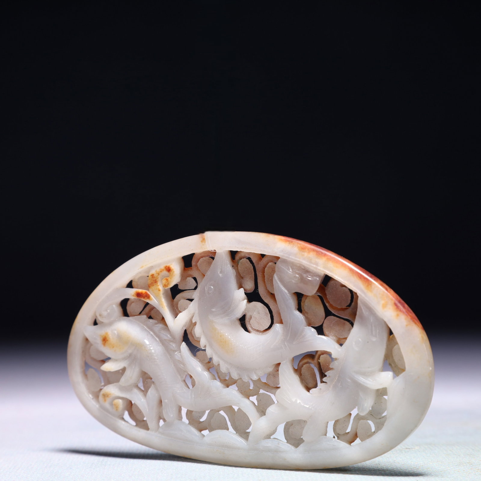 An Exquisite White Jade Fish Pattern Ornament - 2