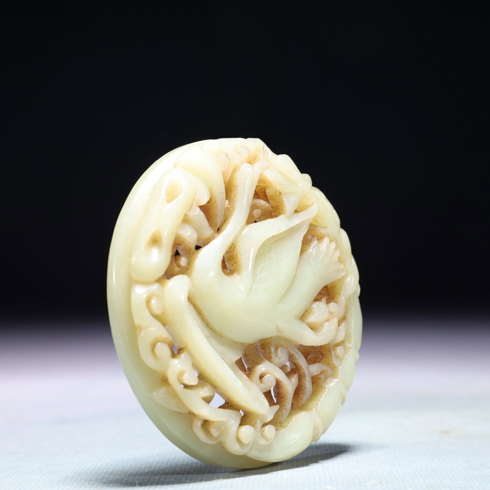 An Exquisite White Jade Crane Pattern Pendant - 3