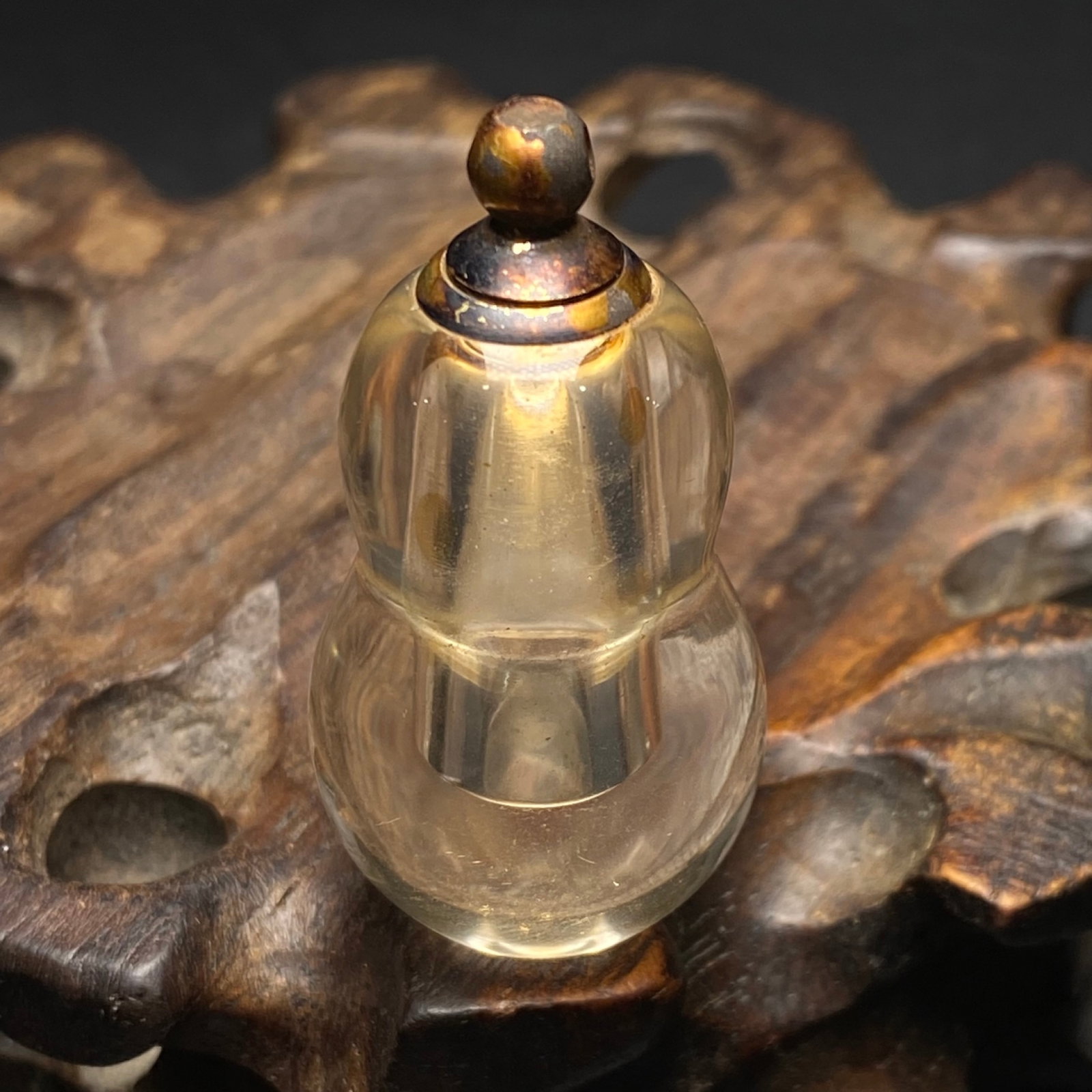 An Exquisite Citrine Pendant: An Exquisite Citrine Pendant,Size:1.6inx0.8in,Weight:20.9g 水晶挂件