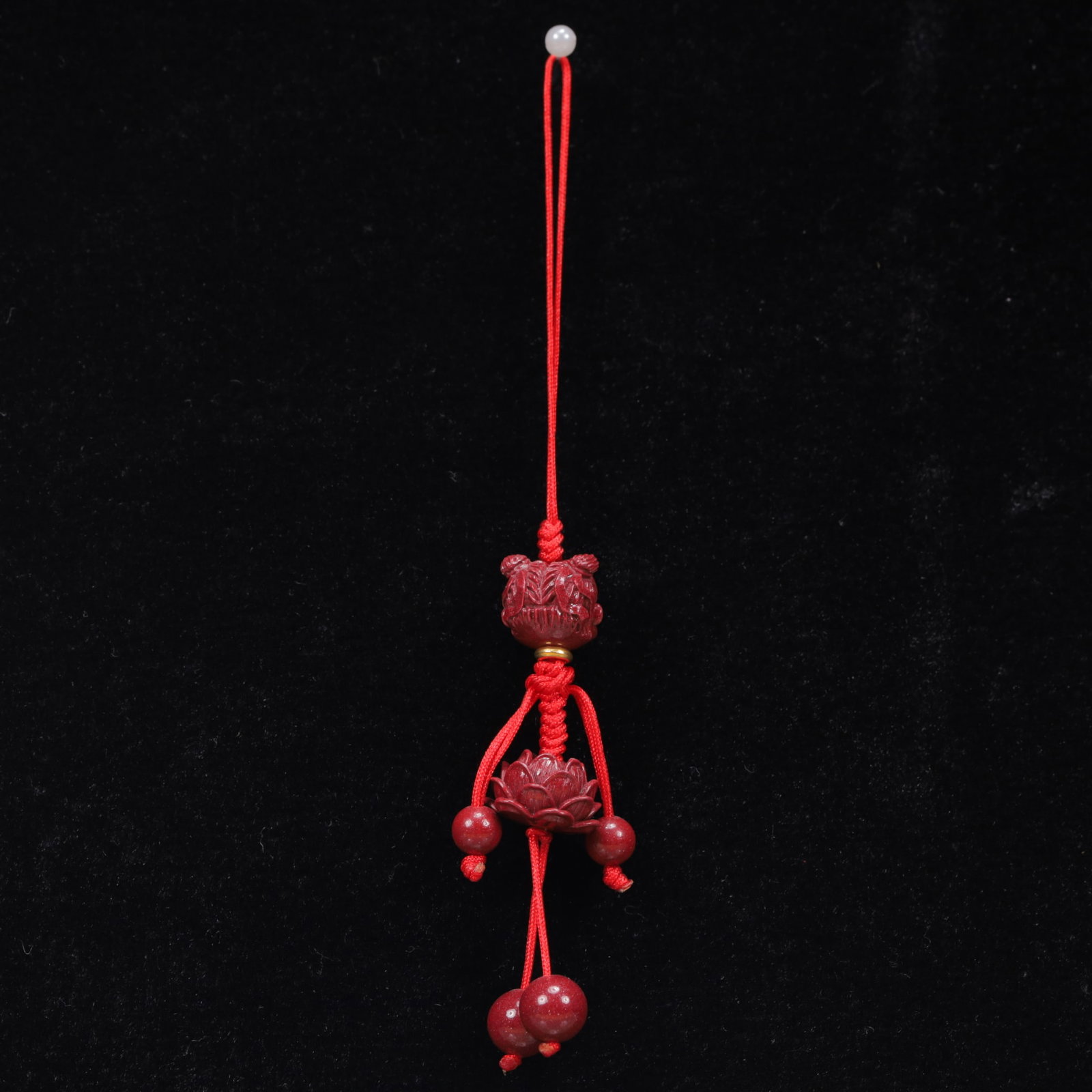 An Exquisite Cinnabar Figure Pattern Pendant - 5