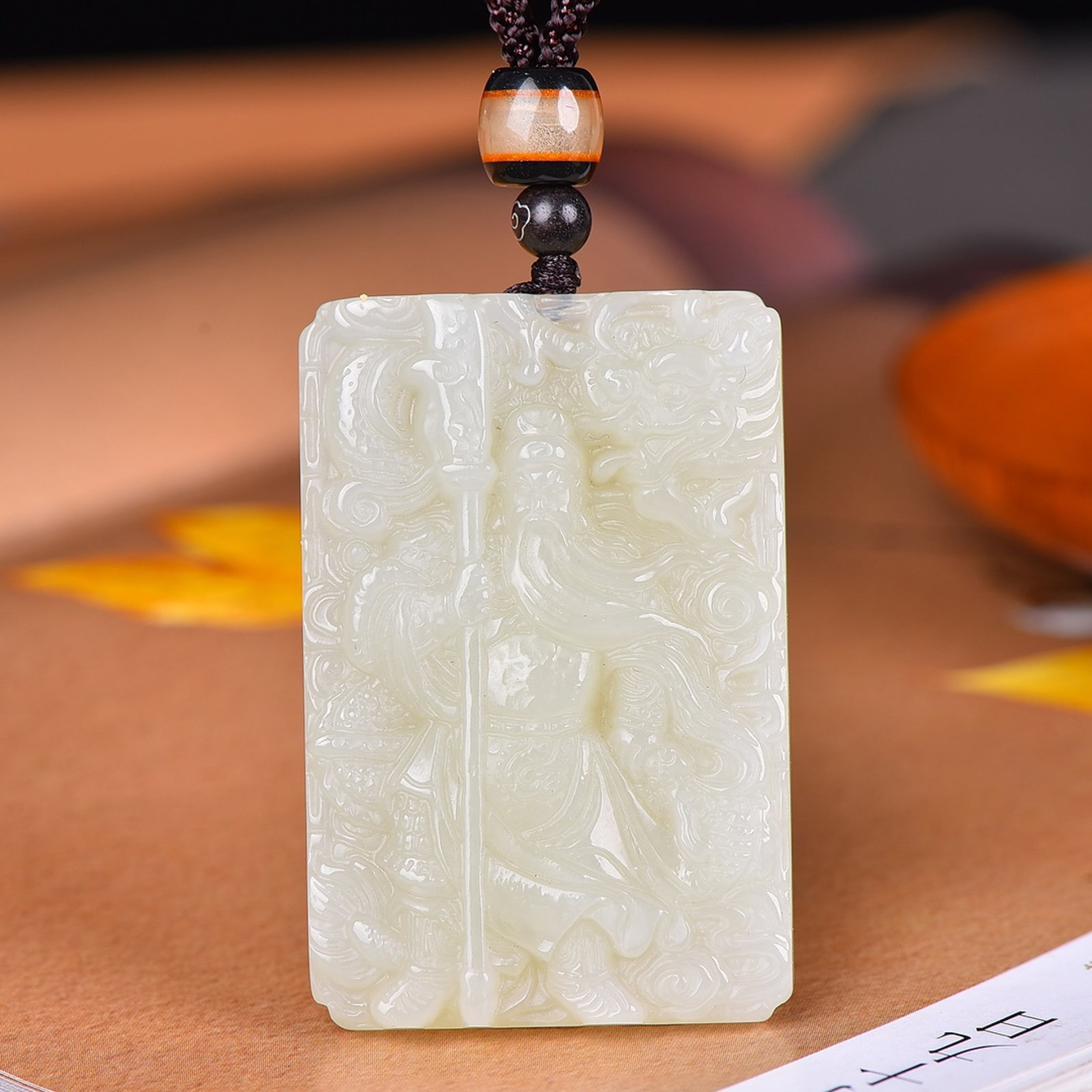 An Exquisite White Jade Statue of Guan gong Pendant: An Exquisite White Jade Statue of Guan gong Pendant,Size:1.5inx2.2in 白玉关公像挂件