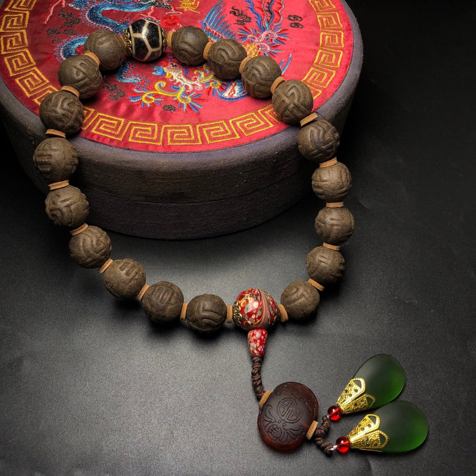 A Precious Eaglewood Bracelets - 7