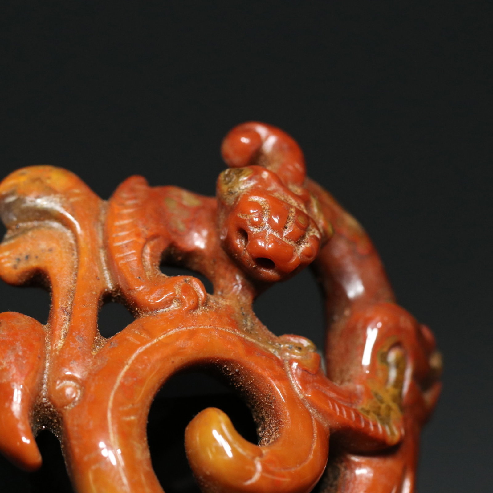 An Exquisite Agate Chi-Dragon Pattern Pendant - 7