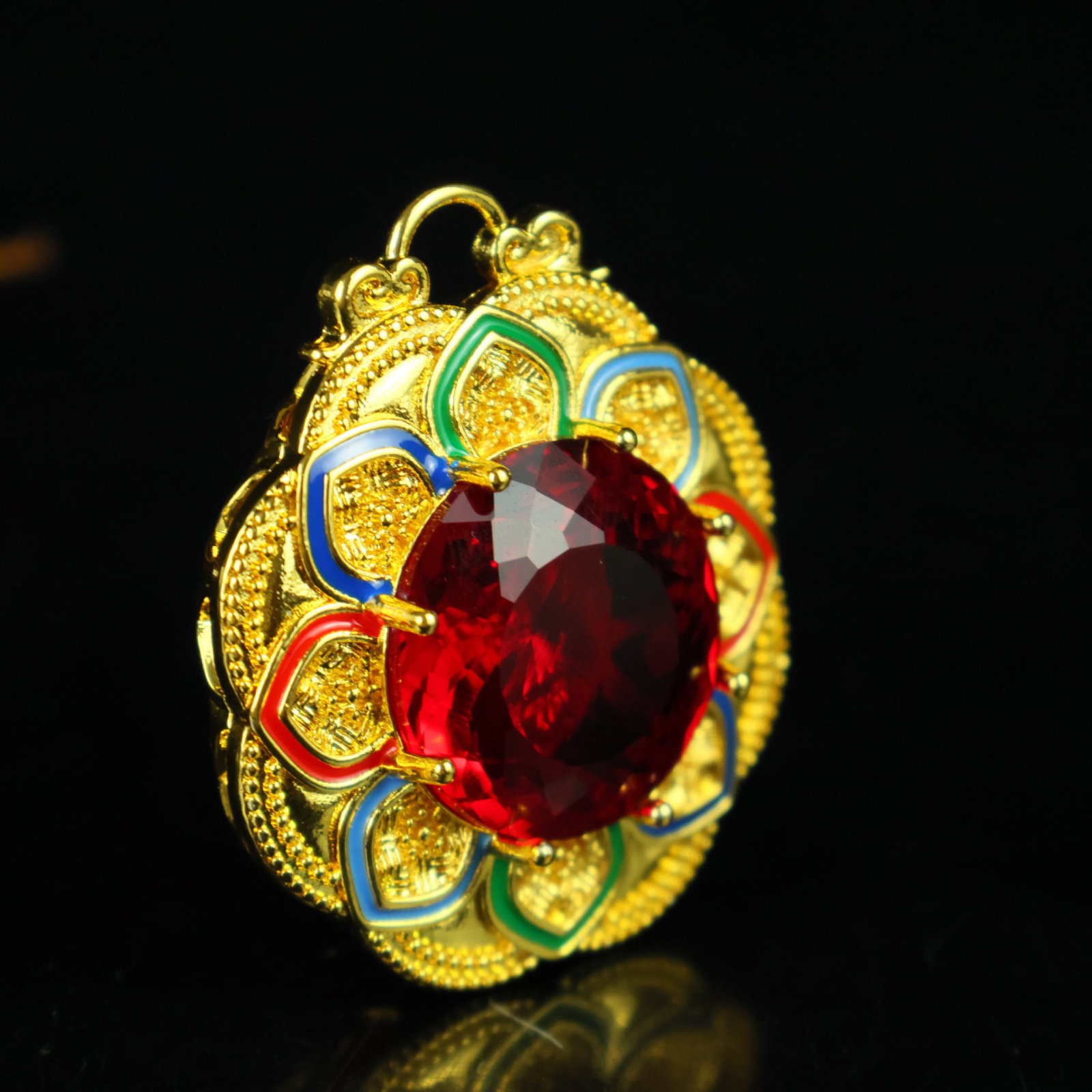 An Exquisite Pendant - 3