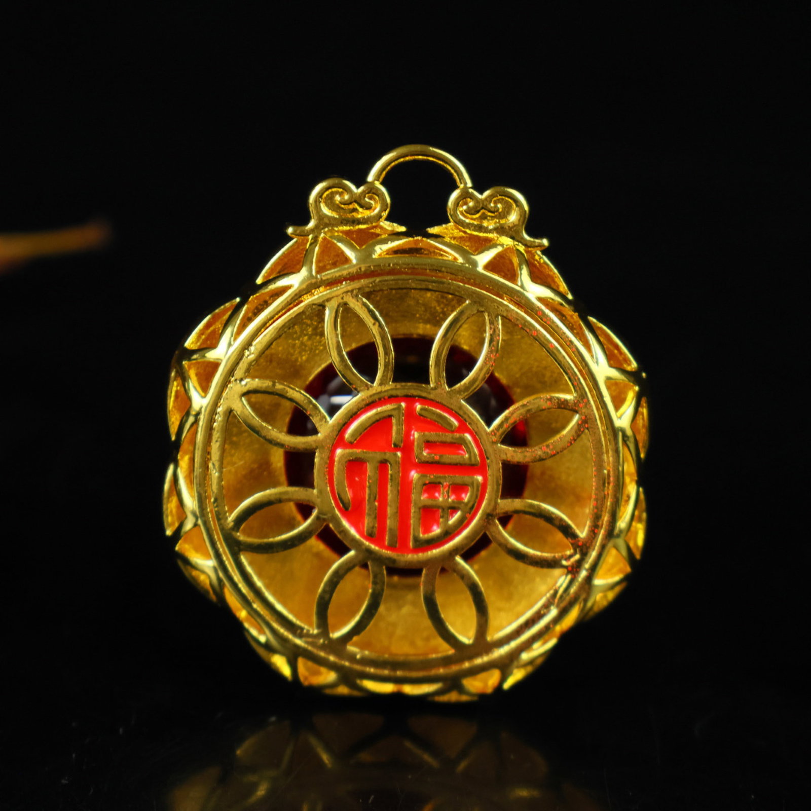 An Exquisite Pendant - 5