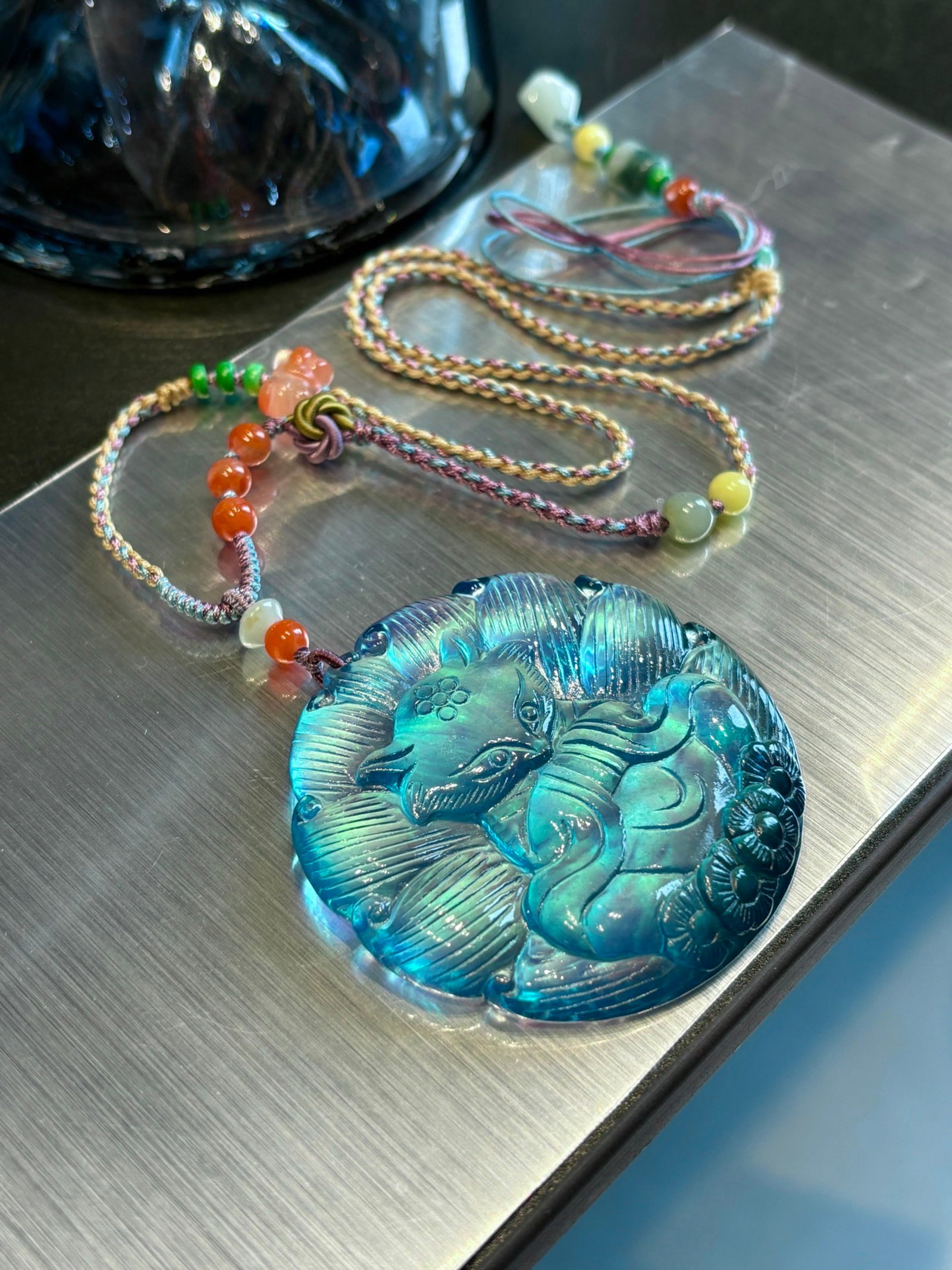 An Exquisite Aquamarine Fox Pattern Pendant: An Exquisite Aquamarine Fox Pattern Pendant,Size:2.1inx0.4in,Weight:45.8g 海蓝宝狐狸纹挂件
