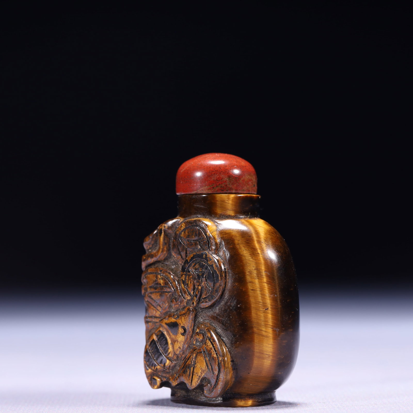 An Exquisite Agate Bats Pattern Snuff Bottle - 2