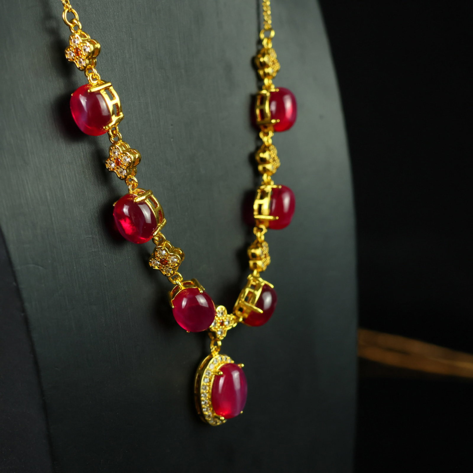 An Exquisite Necklace - 2