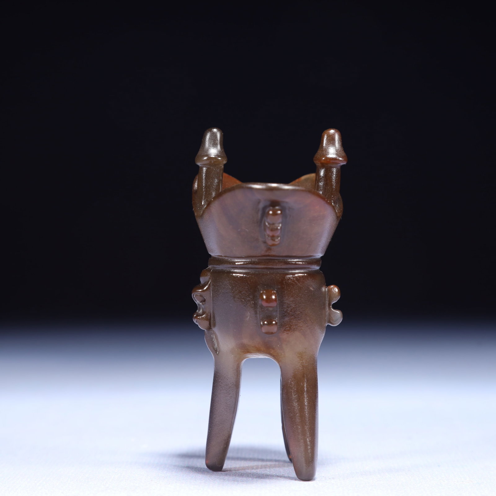 An Exquisite Agate Tripod Cup - 3