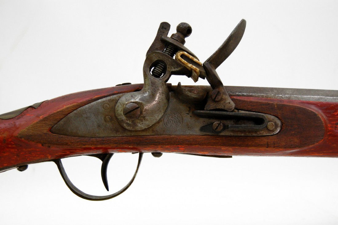 Indian Trade Musket, Original Red Paint, 19th c.: Trade Musket, Flintlock, Original Red Paint - Belgium Rifle bore, longer barrel and paint appealed to chiefs and traded many pelts. Traditionally furs had to be stacked as high as the gun, vertically,