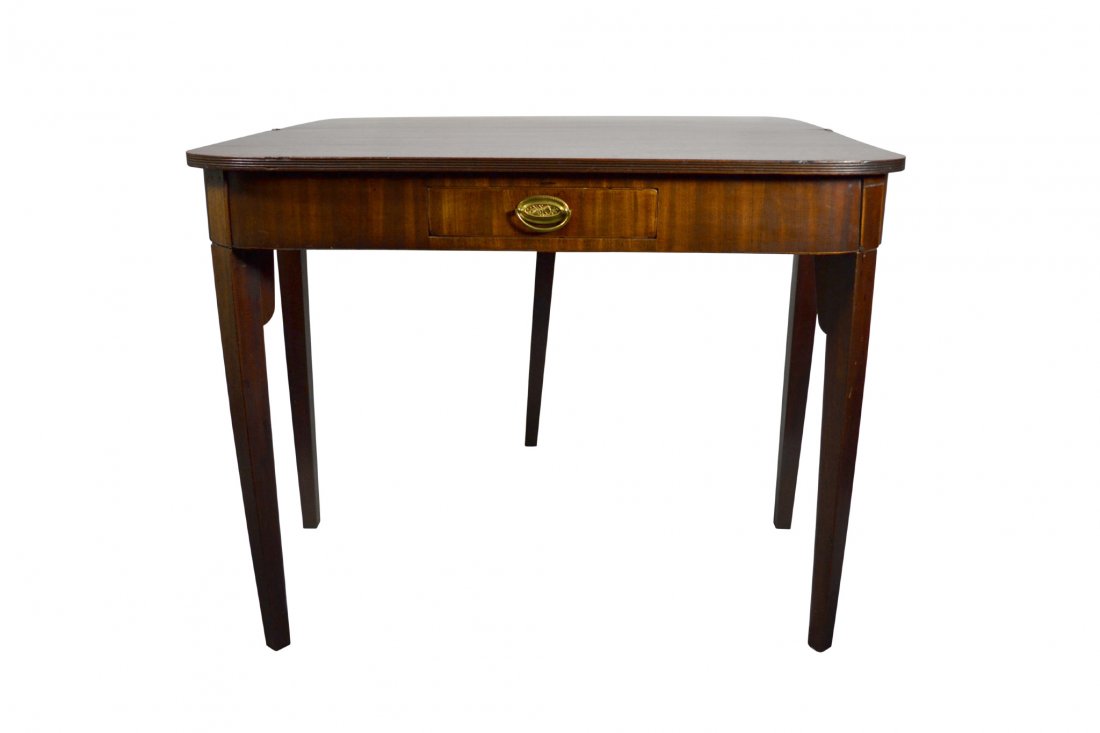 Table, gate leg, mahogany, Hepplewhite, single: Table, gate leg, mahogany, Hepplewhite, single Table, Gate Leg Wood: Mahogany Secondary Wood: Oak, Pine Joinery: Dovetail Features: Reeded top edge; edging on drawer front, plinth blocks, bow front; b