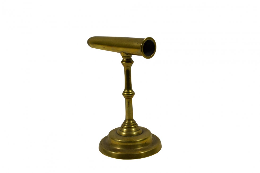 Goffering Iron, English Brass, 18th Century: Goffering Iron, English Brass, 18th Century Goffering Iron Material: Brass Construction: Cast Period: Circa 1780 Size: 7.25" H x 6" L x 4.25" D Weight: 1lb Condition: Very good Provenance: The estate 