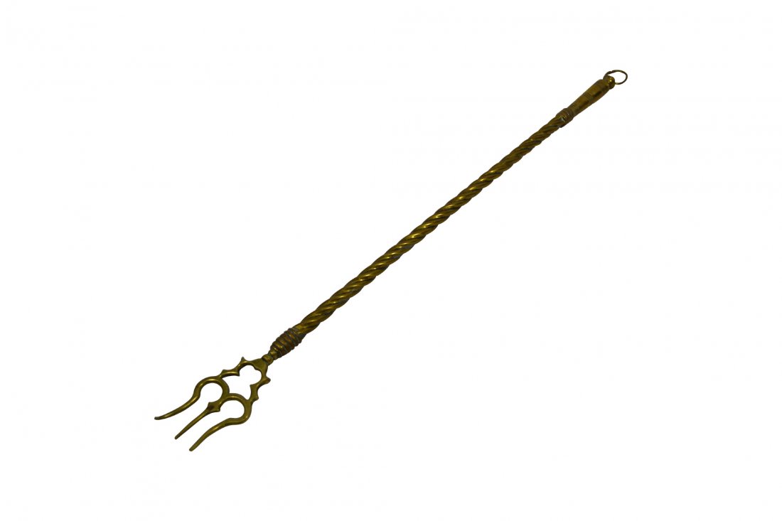 Toasting Fork, English, Brass, c. 1860: Toasting Fork, English, Brass, c. 1860 Toasting fork Material: Brass Construction: Cast Features: Three nicely shaped tines, twist handle and hanging ring. Period: Circa 1860 Size: 25.25" L x 2" W Wei