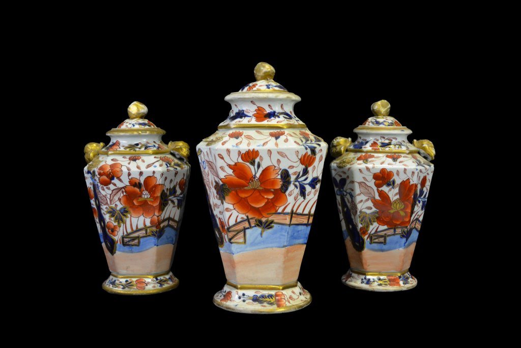 Set of 3 Potpourri, Mason Ironstone, c. 1820: Form: 3 Potpourri Components: Hard paste Decoration: Floral pattern throughout piece. Gilded and hand painted with blue underglaze. Colors: White, Blue, Red, Gold Markings: None Date: c. 1820 Provenan
