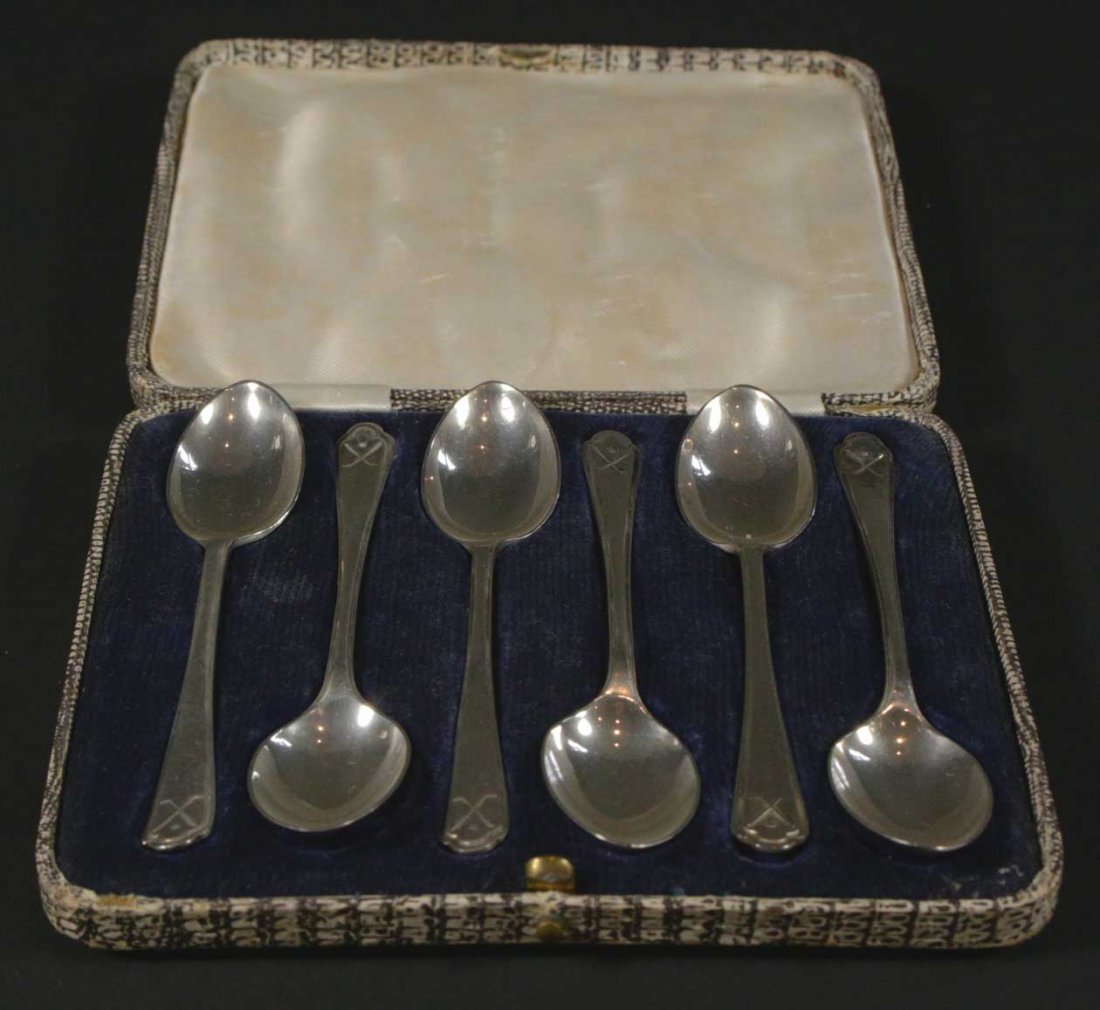 Golf Demitasse Spoons (6) Set, Boxed: Description: A set of 6 boxed demitasse spoons in a golf theme. The handles of the spoons have crossed golf clubs. Material: Silver Maker/Artist: Unknown Date: Circa 1900 Provenance: n/a Size