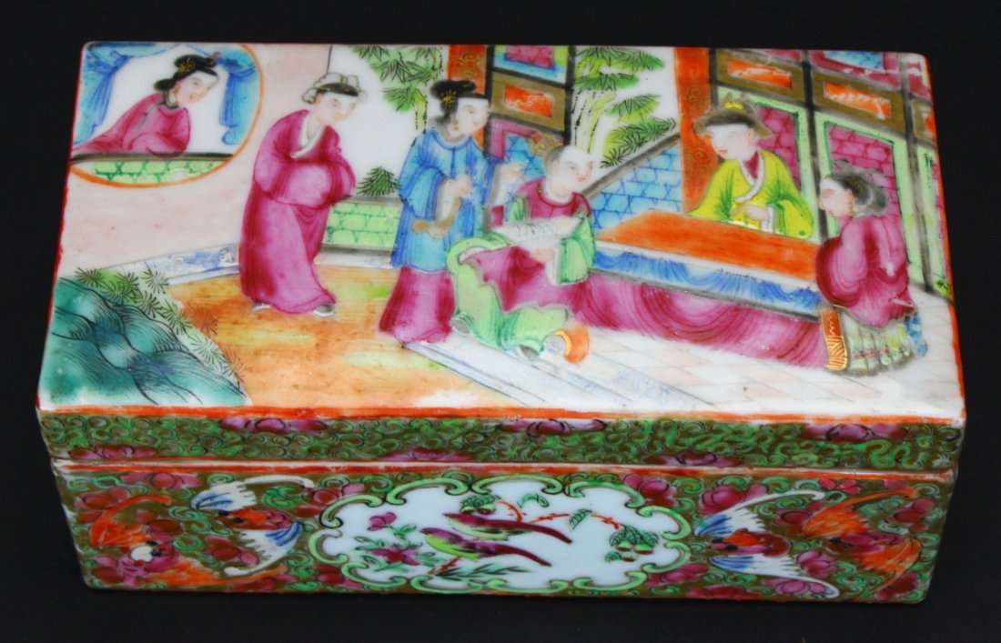 Trinket Box, Famille Rose, Chinese (1 of 7)