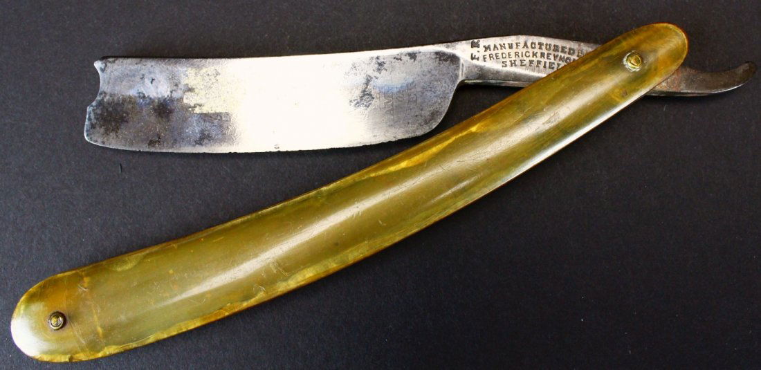 Razor, Frederick Reynolds, Horn Handle, C. 1850 (1 of 5)