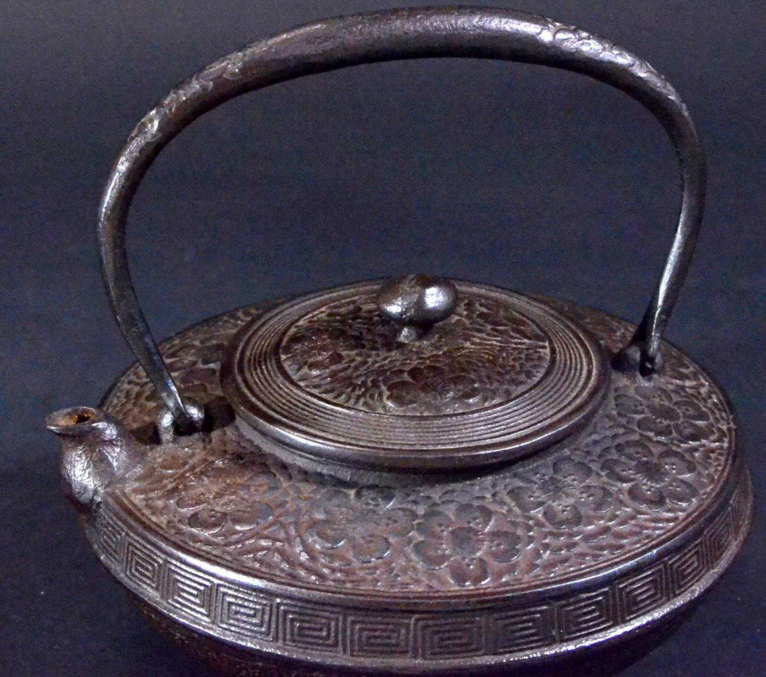 Tetsubin, Cast Iron Teakettle, Japanese (1 of 6)