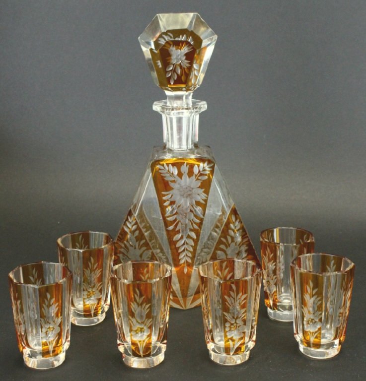 Cut Glass Bottle with 6 Shot Glasses, Art Deco (1 of 6)