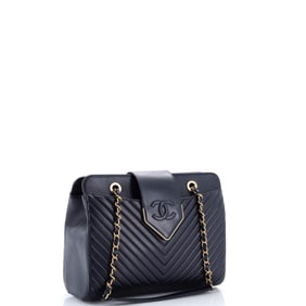 Chanel Collar and Tie Tote Chevron Sheepskin Small Blue