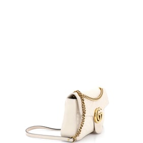 Gucci GG Marmont Flap Bag Matelasse Leather Medium Neutral