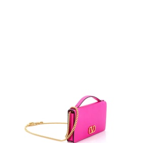 Valentino Garavani VLogo Signature Wallet on Chain Leather Pink
