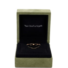 Van Cleef & Arpels Byzantine Alhambra Pendant Necklace 18K Yellow Gold Yellow Gold