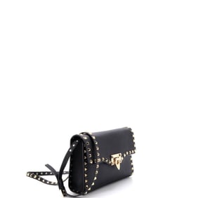 Valentino Garavani Valentino Garavani Rockstud Flip Lock Flap Bag Leather Medium