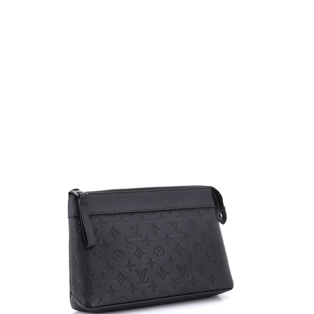Louis Vuitton Pochette Voyage Souple Monogram Shadow Leather: From the ateliers of Louis Vuitton, this is no ordinary handbag it's a marvel. Featuring the iconic Louis Vuitton Pochette Voyage Souple Monogram Shadow Leather, its a testament to refined
