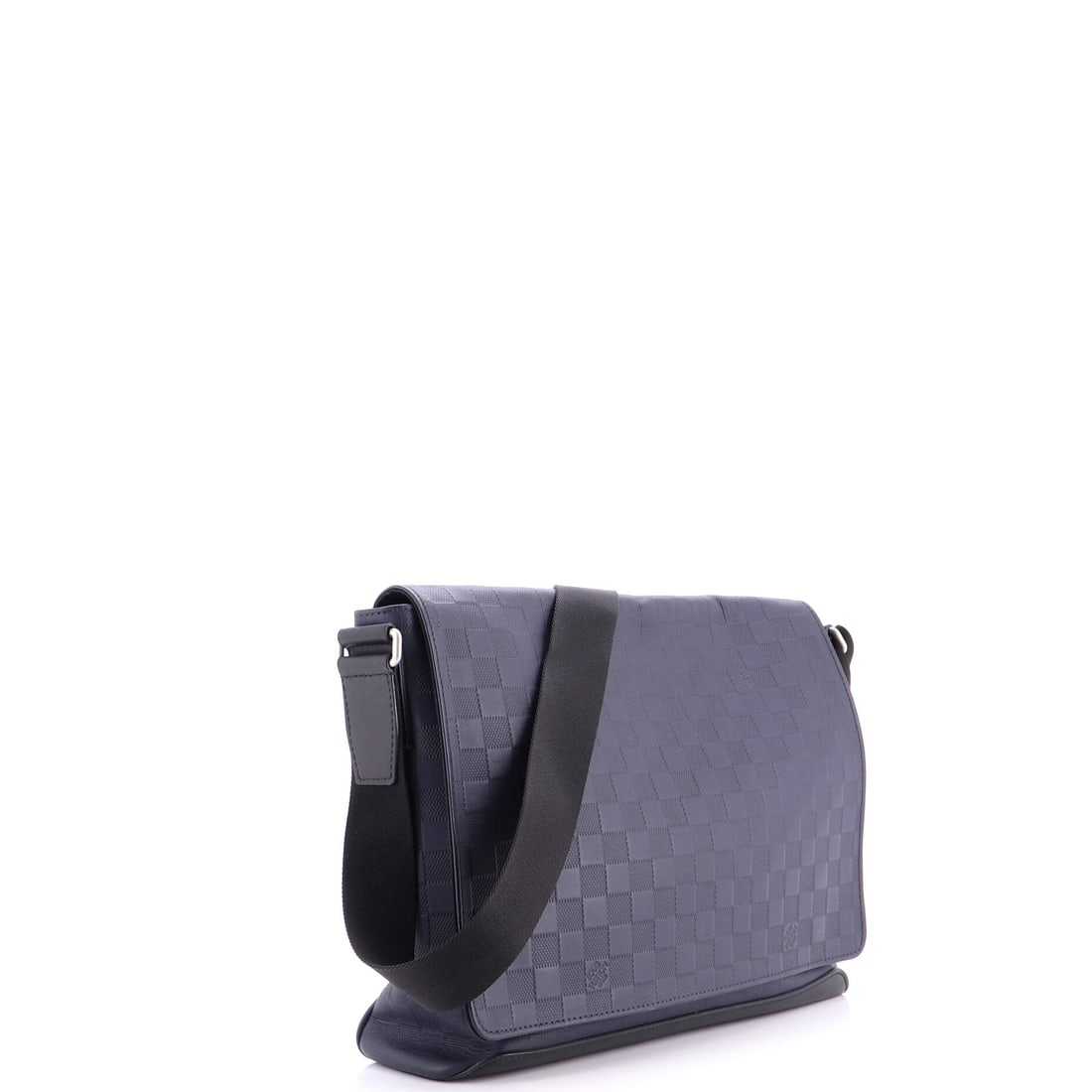 Louis Vuitton District NM Messenger Bag Damier Infini Leather MM: Luxury meets legend in this show-stopping Louis Vuitton piece, ready for your next grand entrance. Featuring the iconic Louis Vuitton District NM Messenger Bag Damier Infini Leather MM, its a testamen