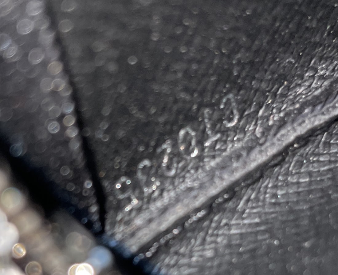 Louis Vuitton Key Pouch Reverse Monogram Eclipse Canvas - 5