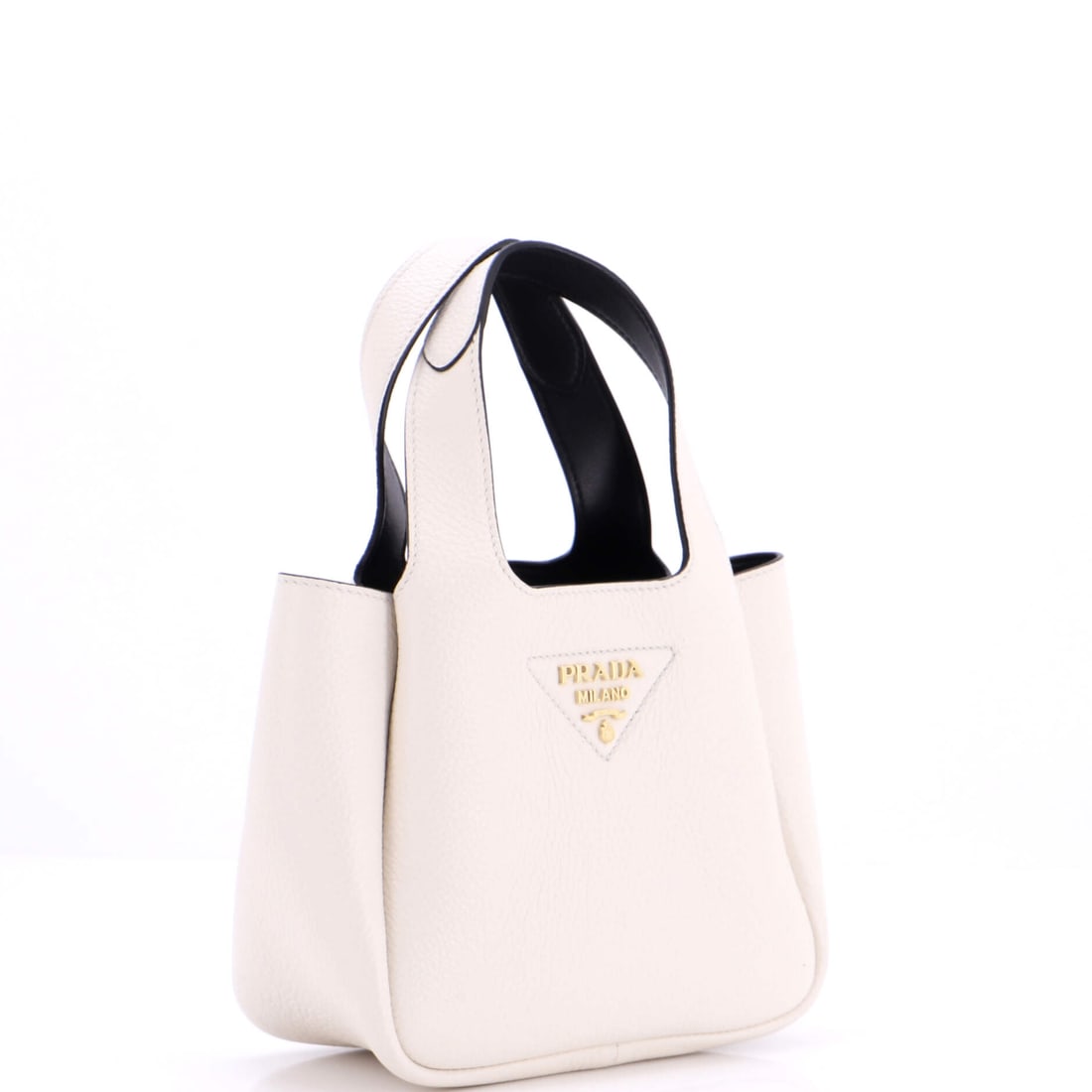 Prada Flou Dynamique Open Tote Vitello Daino Mini: Luxury meets legend in this show-stopping Prada piece, ready for your next grand entrance. Featuring the iconic Prada Flou Dynamique Open Tote Vitello Daino Mini, its a testament to refined