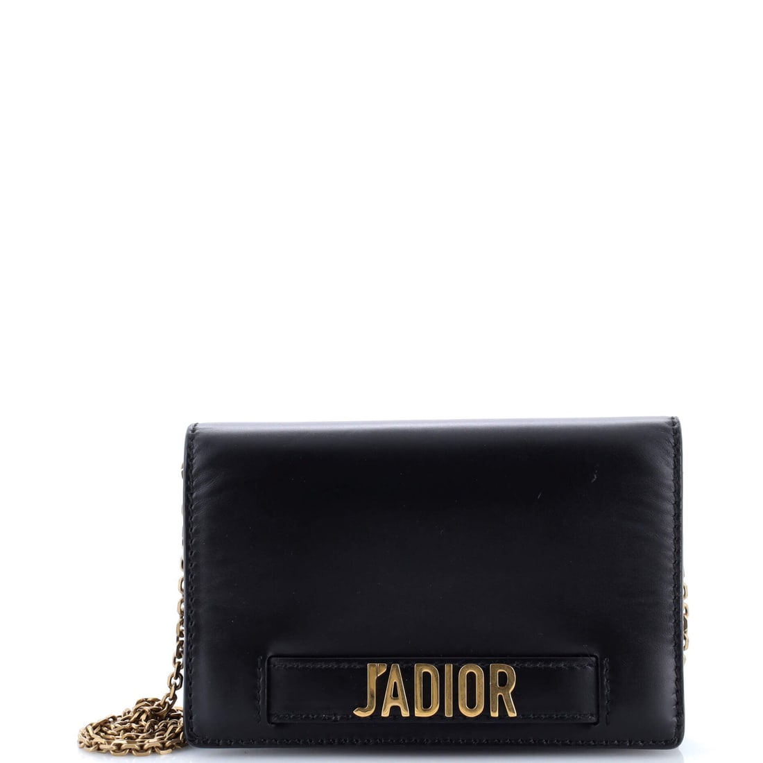 Christian Dior J'Adior Wallet on Chain: The Christian Dior J'Adior Wallet on Chain turns everyday entrances into subtle fashion moments. Equal parts classic and cleverly self-aware.